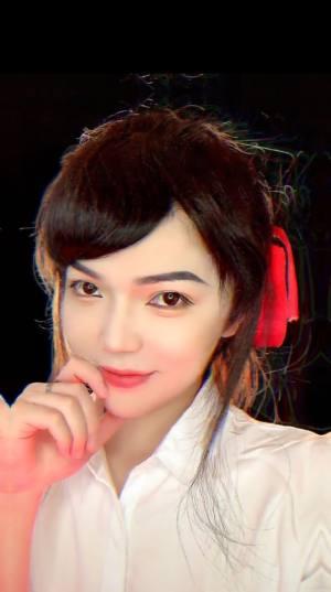 抖音最近很火的禁忌女孩尤里仿妆特效图2