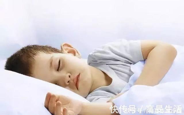 孩子的性早熟表现是什么