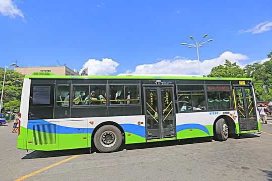 公交车