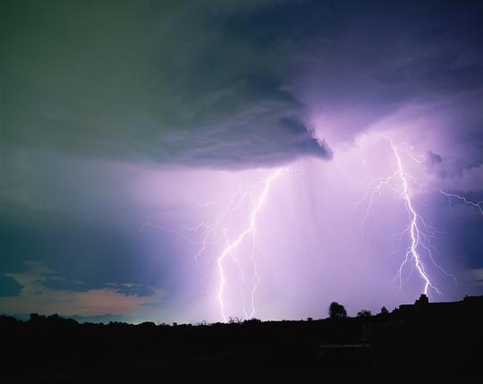 唯美风景雷电素材图片
