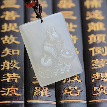 属狗人防小人转运佩戴指南