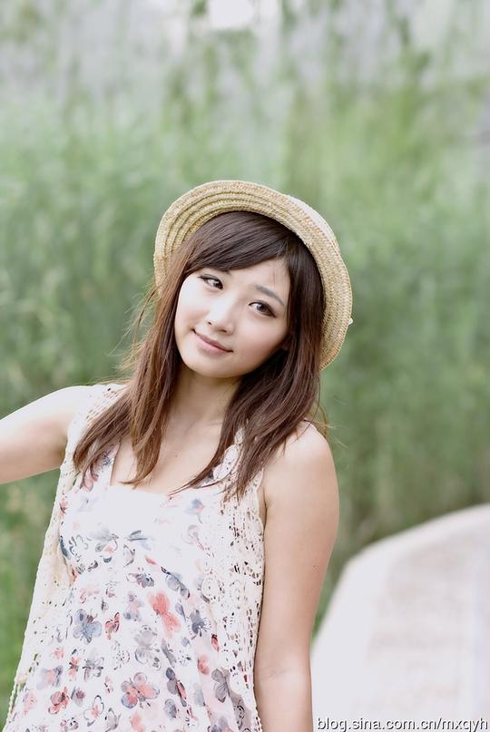 【美女之星】《我们约会吧》陈文俏皮生活照写真独家曝光