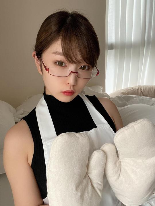 日本游戏女主播花雨福利美图肉感身材不输写真女星