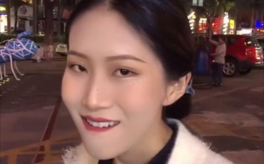 【抖音/热门/搞笑】宝，咱俩去前面找个黑巷子亲个嘴儿吧!