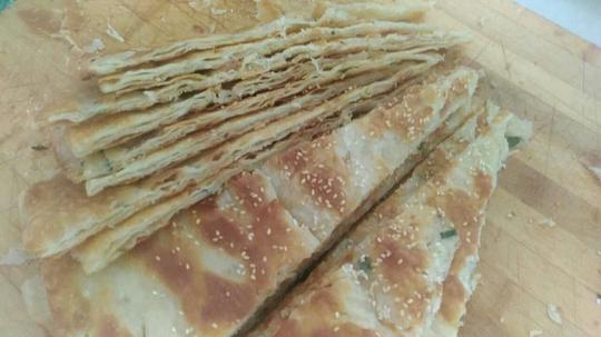 昆明江岸小区千层饼生意火爆学做千层饼酱香饼到昆明