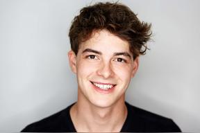 伊瑟尔·布罗萨德