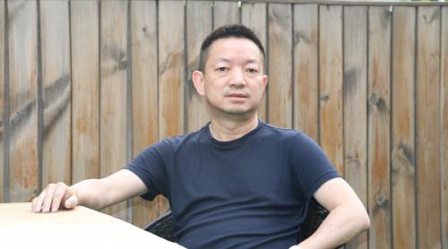 最终却是由阿里接手,成为阿里集团的子公司,调整后,高德原有的职业