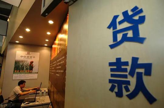 借了亲姐姐100万做生意，却要每年收我2.5%的利息，合理吗(亲哥一起做生意利用了我6年)