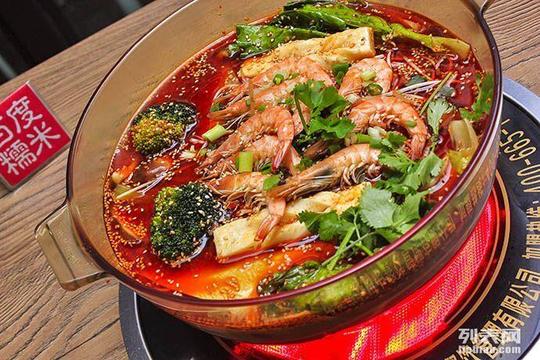 加盟冒菜自己做老板,是一个低投入高回报的创业方式.