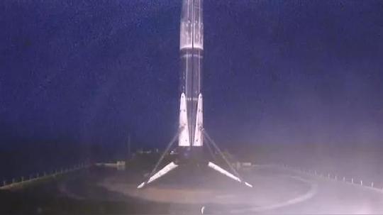 spacex猎鹰9号火箭再升空，将60颗卫星送入轨道
