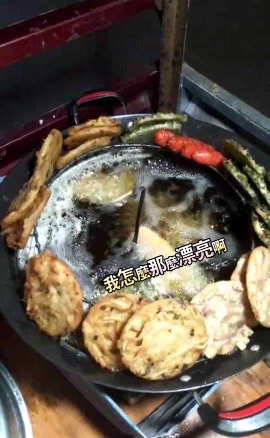 广西桂平市小梁自己创业流动三轮小吃车，风俗小吃，桂平本地特产
