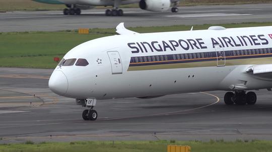 新加坡航空飞机起飞_3840x2160_高清视频素材下载(:)