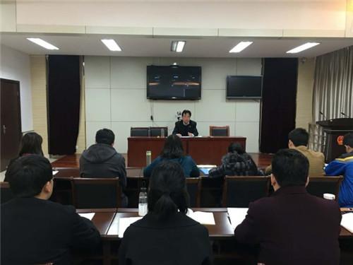 正文新招聘书记员进行军训10月13日下午,南阳市卧龙区法院新招