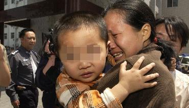 贩卖人口贩子三岁的婴儿,被抓后究竟说是不是孩子?