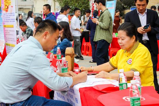 42家企业为100多名退役士兵提供就业创业岗位