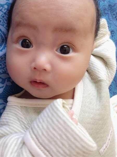 孕期吃什么宝宝眼睛大睫毛长
