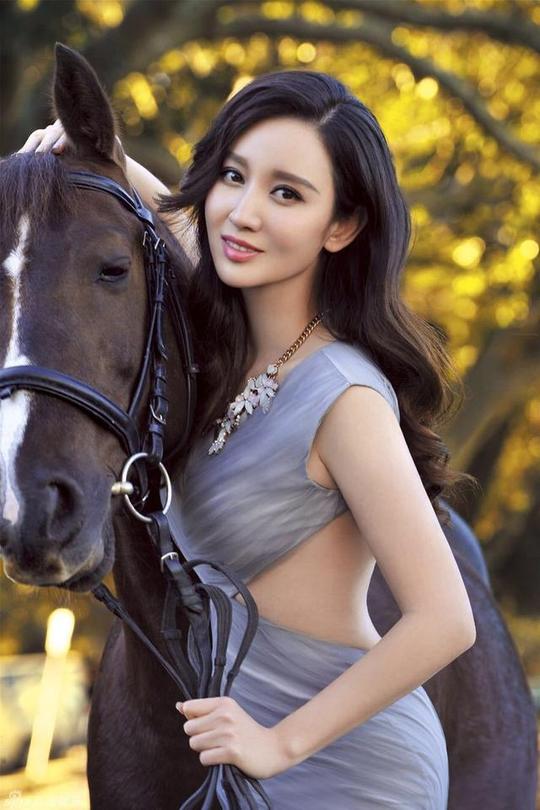 “渣女专业户”张萌的奇妙人生：与老公联合创业从演员升级制片人