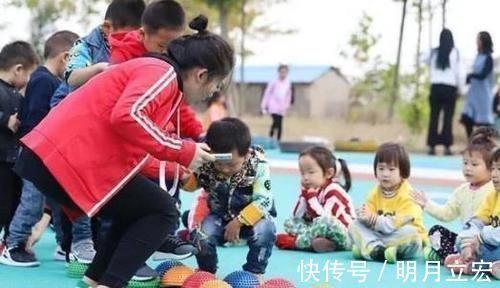 孩子不去幼儿园怎么办又哭又闹