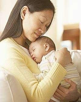 宝宝喜欢抱着睡是什么原因