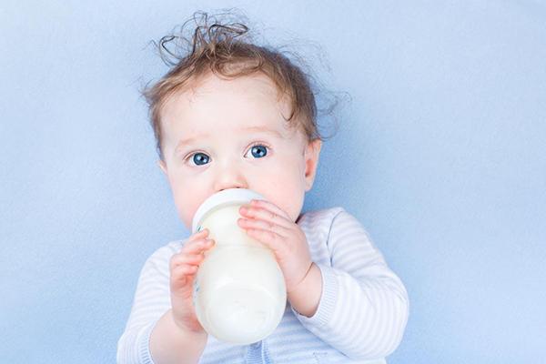 45天婴儿攒肚怎么办