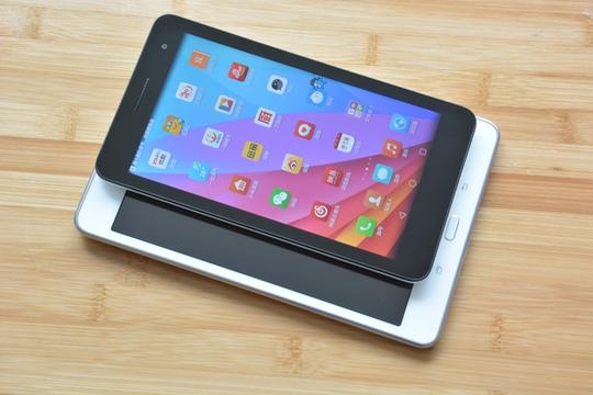 galaxytaba平板对比华为荣耀t1-701u