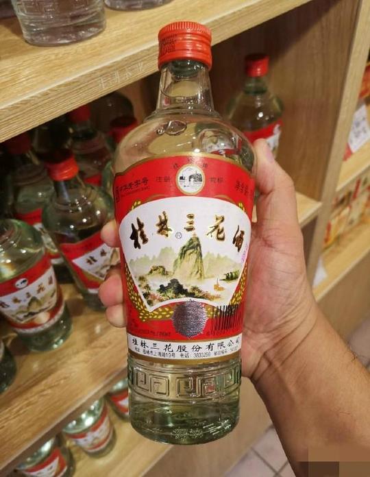 口感不输茅台的4种白酒，普通家庭最佳选择-2.jpg