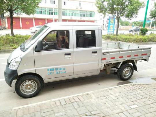 没生意做了,出一台五菱双排小货车