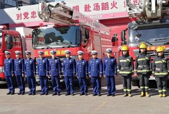 致敬"最美逆行者"抚顺聚沙公益慰问新抚消防中队活动!