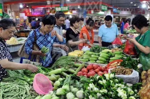 我想做农村乡镇摆摊生意，请问怎么入行，求大师带?农村最缺什么生意(农村市场做什么生意)
