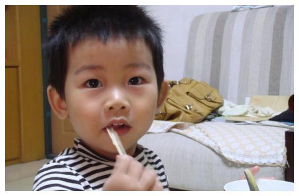 3岁孩子不能吃的三种食物
