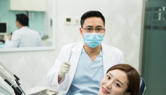想学医，但不想考研，这些医学类专业本科生就业也很“吃香”