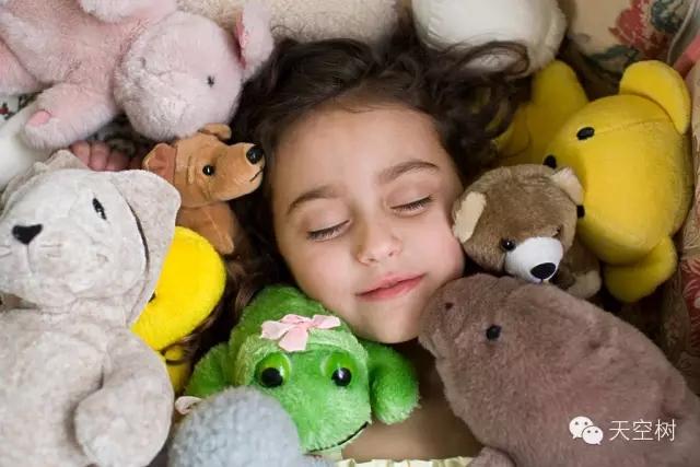 父母舍不得为自己花钱对孩子的影响