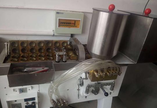 全自动商用蛋糕机多功能夹心核桃型烤蛋糕机加盟创业蛋糕店机商品