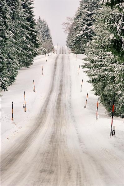 冬天_山_道路_图片大全—全景创意图库（quanjing.com）中国领先的正版图片视频素材网站
