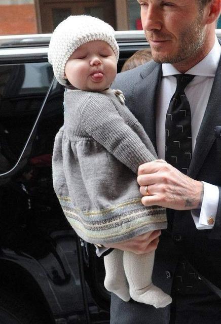 贝克汉姆的女儿小七视频