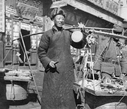 靠一包900年历史的调味料,他把1分钱生意做到上亿,中国调料大王