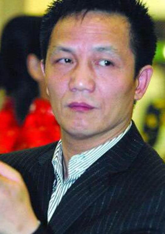 他是百亿富豪，因违法犯罪入狱，却嫌弃监狱太热自己花钱装上空调