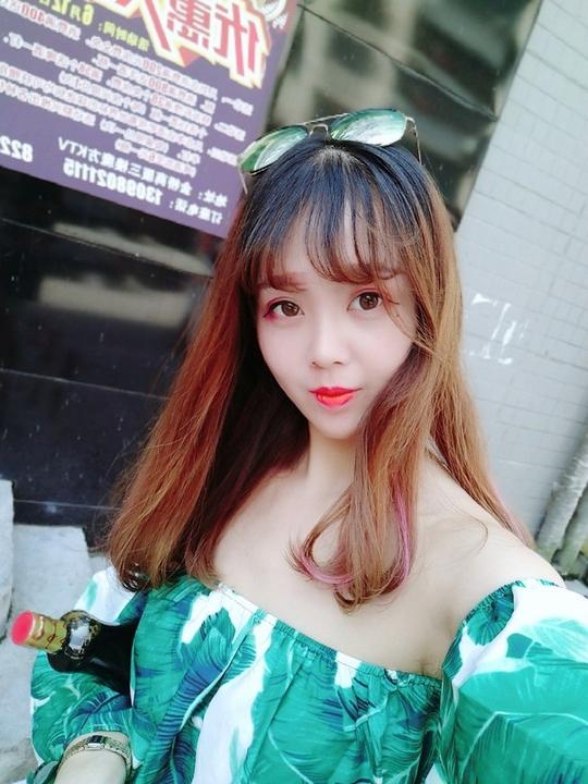陪他笑.的主页-快手直播