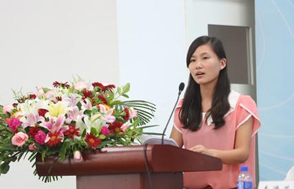 福州大学kab创业俱乐部主席丁颖颖代表青年恒好获奖项目创业团队发言