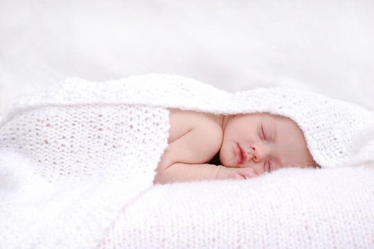 趴着睡觉的可爱宝宝图片素材-儿童幼儿-人物图