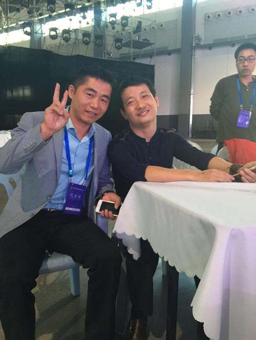 黎总现身2015世界众筹大会与创客精英交流创业理念5