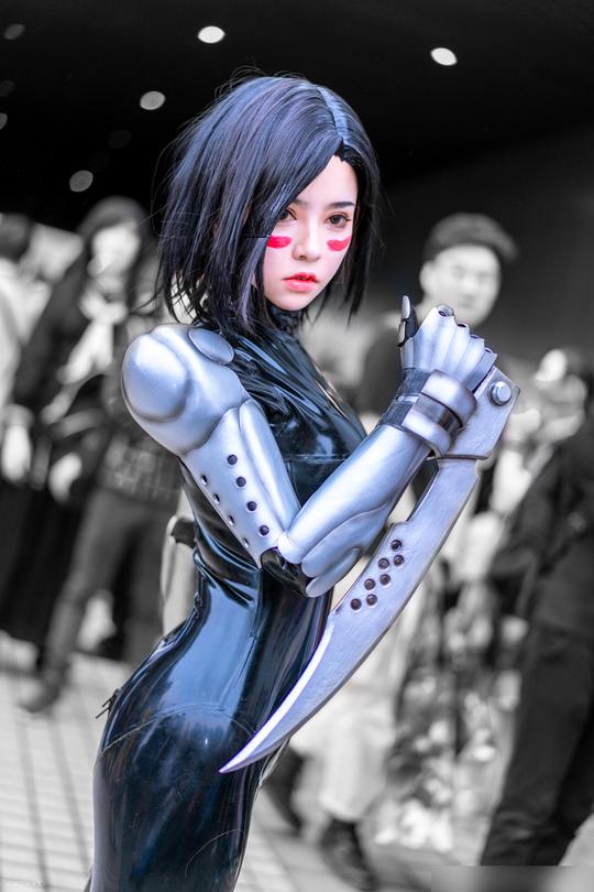 国人妹子完美cos《阿丽塔》女主加里！颜值简直比原著还要高！