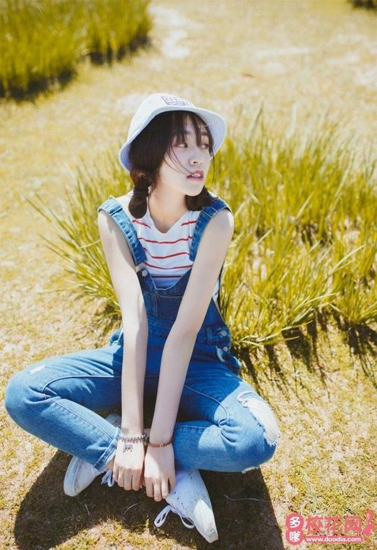 依兰县三道岗镇兴国学校美女校花裴珍梅私房摄影
