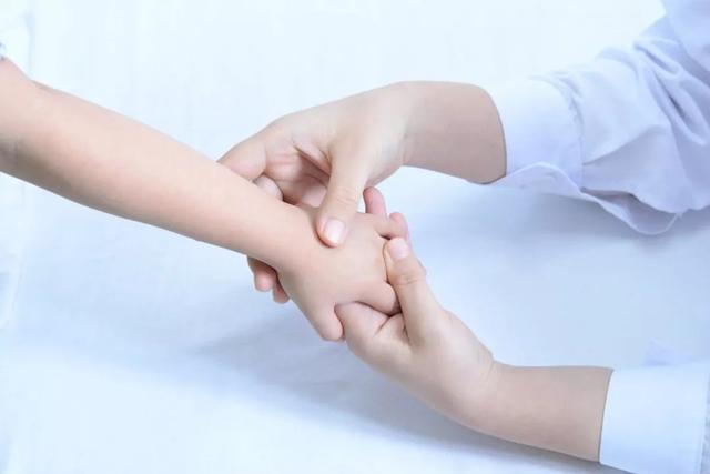 小孩子便秘怎么推拿按摩
