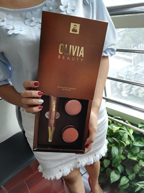 黑眼圈重可以用眼霜吗