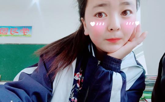 打开快手关注她