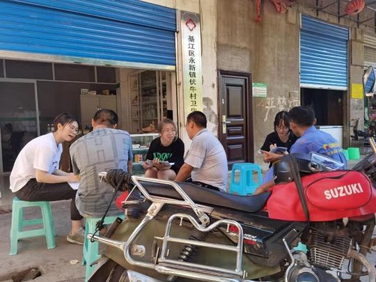 南财学子赴渝访渔，护鱼爱渔