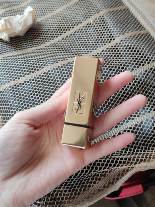 ysl/圣罗兰方管口红13冰冰色。试色一次，几乎全新，朋
