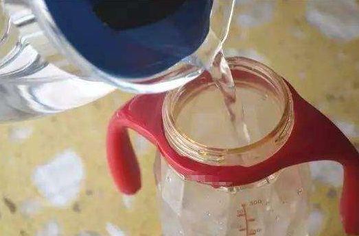宝宝奶粉冲调要注意什么
