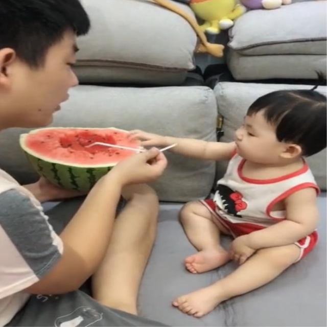 宝宝不爱喝水怎么办 周岁